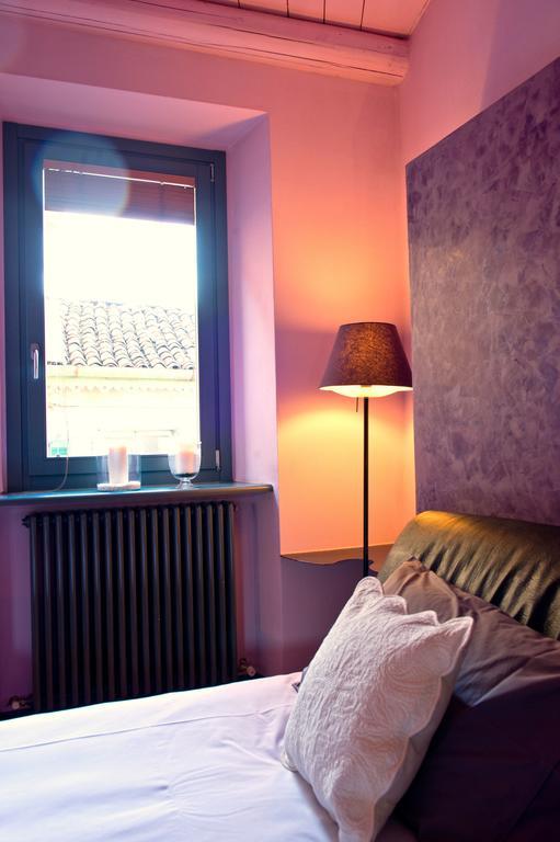 Casa Rossa - Bymyhomeincomo Cernobbio Værelse billede